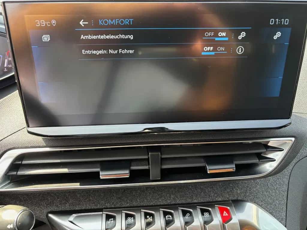 Peugeot 5008 Allure ALU/NAVI/Kam180°/AHK/7Sitze ZR neu 09/2022-photo-14