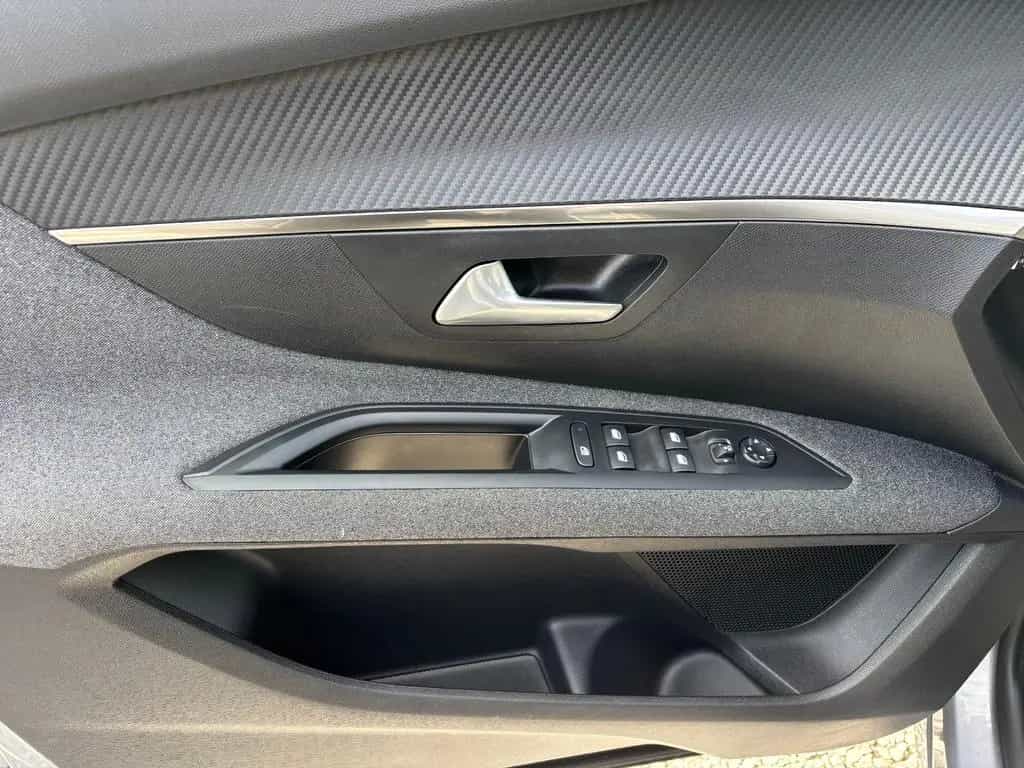 Peugeot 5008 Active Business ALU NAVI 7-Sitze 12/2020-photo-20