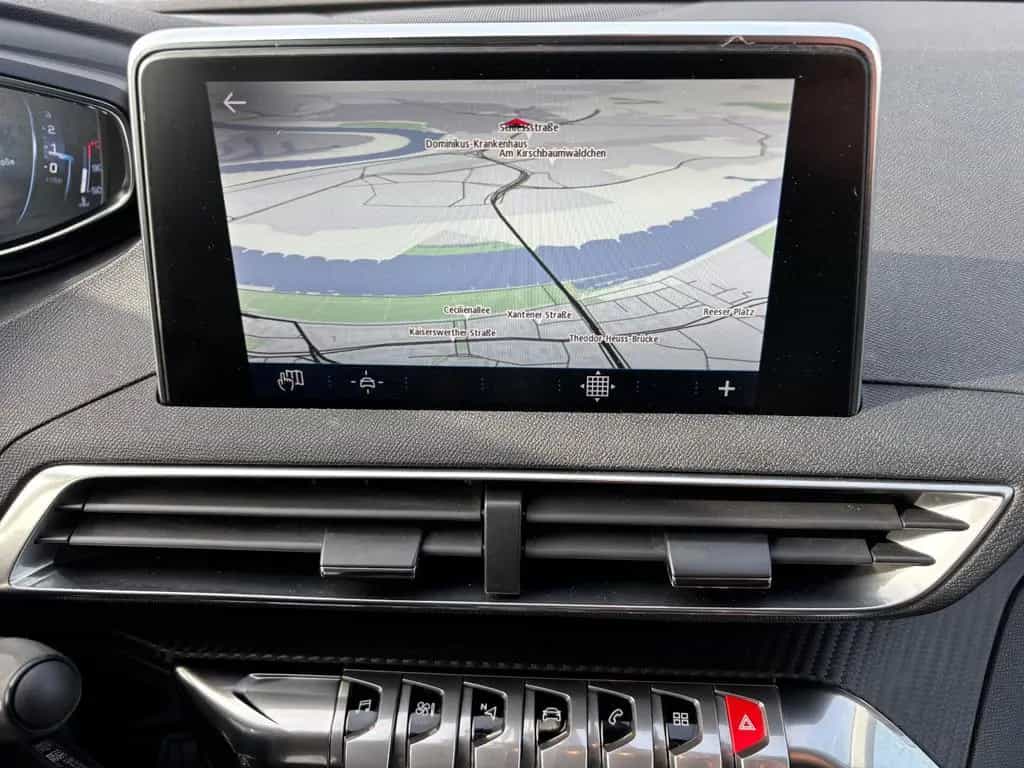 Peugeot 5008 ALU*NAVI* 12/2020-photo-10