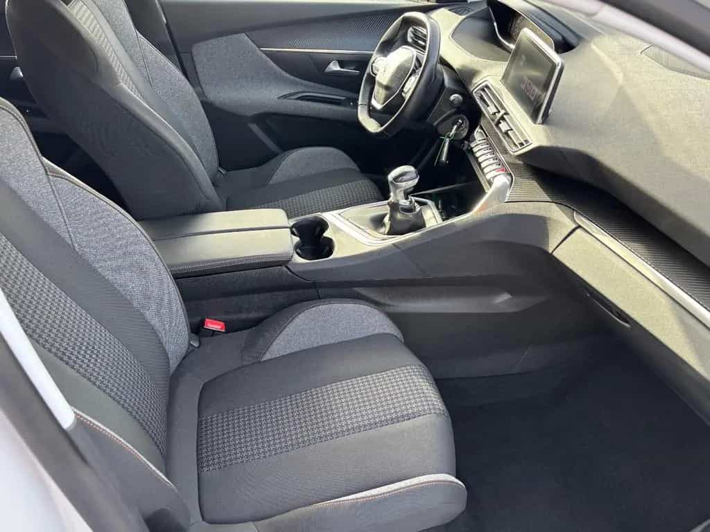 Peugeot 5008 ALU*NAVI* 12/2020-photo-4