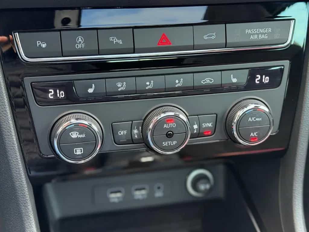 Seat Ateca 1.5 TSI DSG FR (Pano.,LED,AHK,Navi,18",SH) 02/2019-photo-30