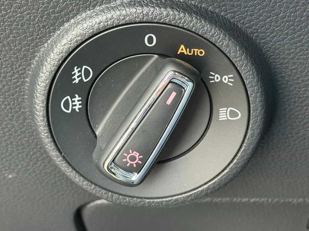 Seat Ateca 1.5 TSI DSG FR (Pano.,LED,AHK,Navi,18",SH) 02/2019-photo-34