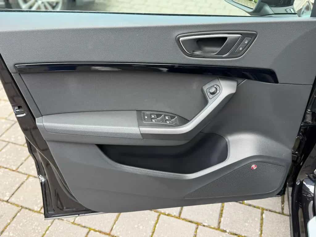 Seat Ateca 1.5 TSI DSG FR (Pano.,LED,AHK,Navi,18",SH) 02/2019-photo-37