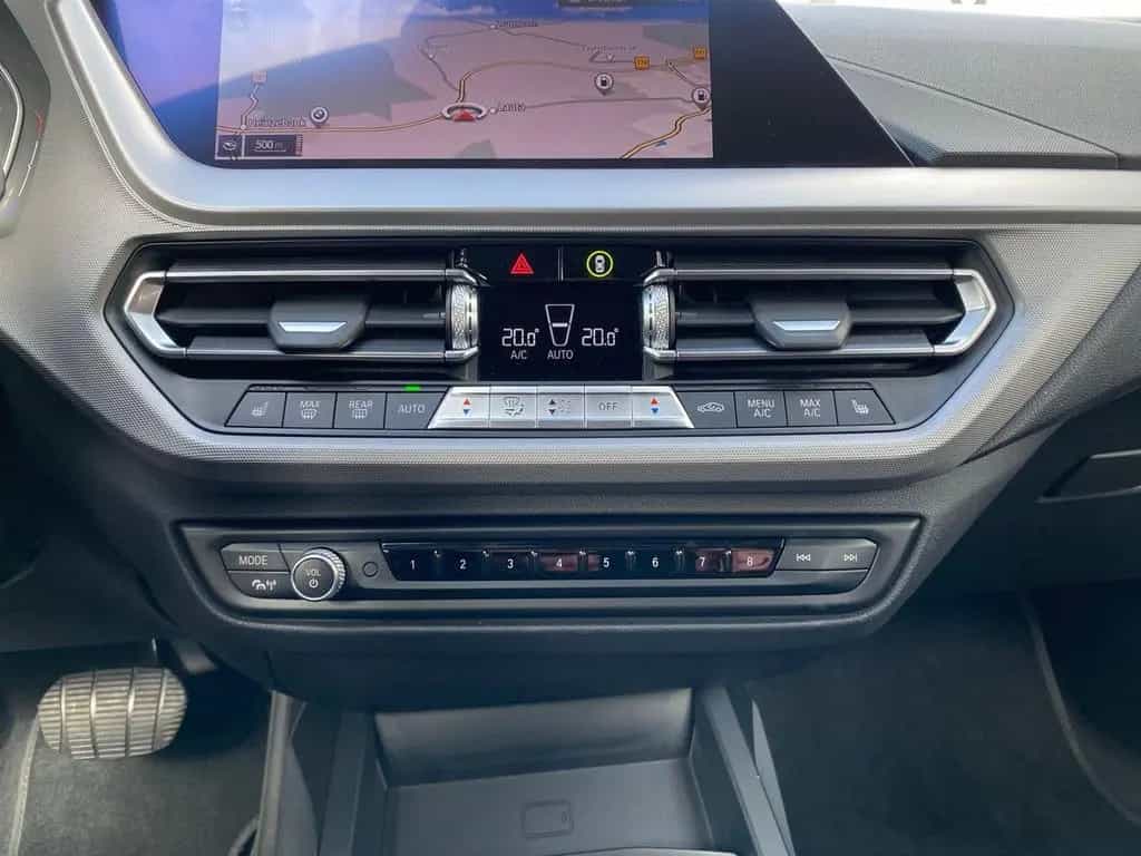 BMW 118 i Advantage LED+NAVI+SHZ+ 10/2020-photo-17