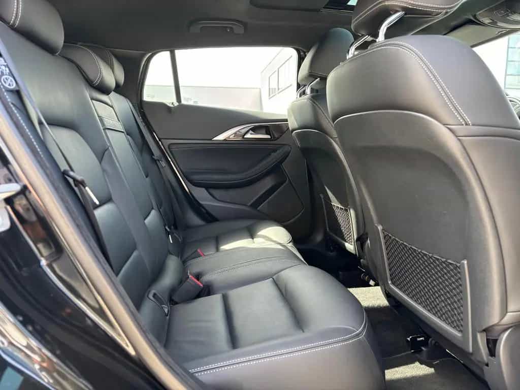 Infiniti Q30 2.2 d AWD Premium LEDER PANORAMA AHK 10/2016-photo-4