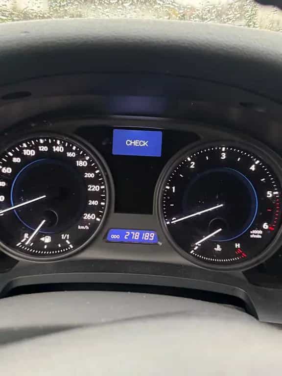 Lexus IS 220 220d 07/2007-photo-5