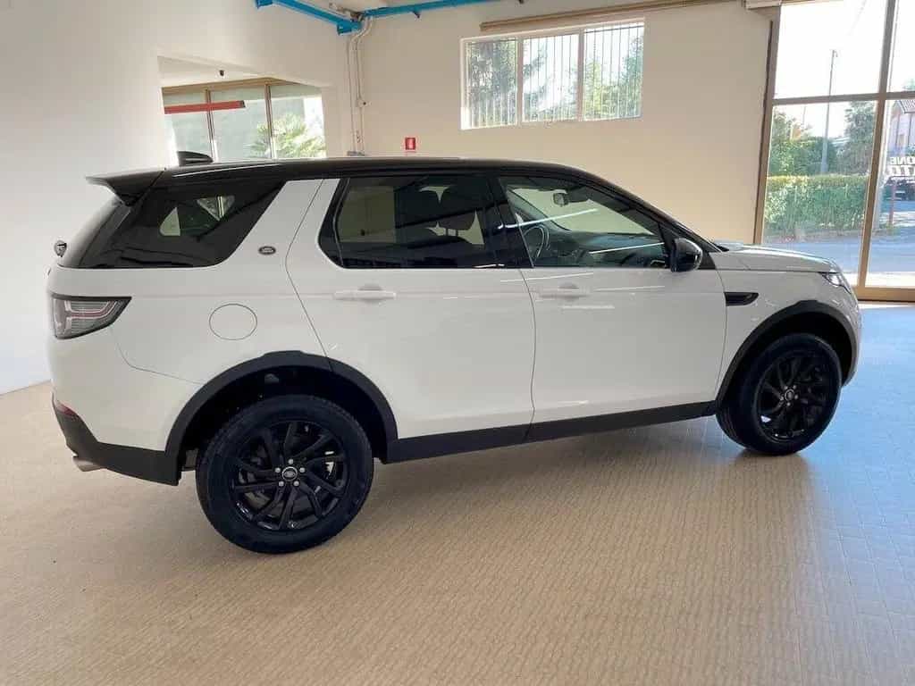 Land Rover Discovery Sport 2.0 TD4 150 CV Black 07/2019-photo-8