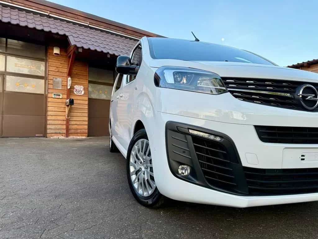 Opel Standheizu SITZE*NAVI*KLIMA*KAMERA*KEYLES*AHK* 10/2024-photo-13