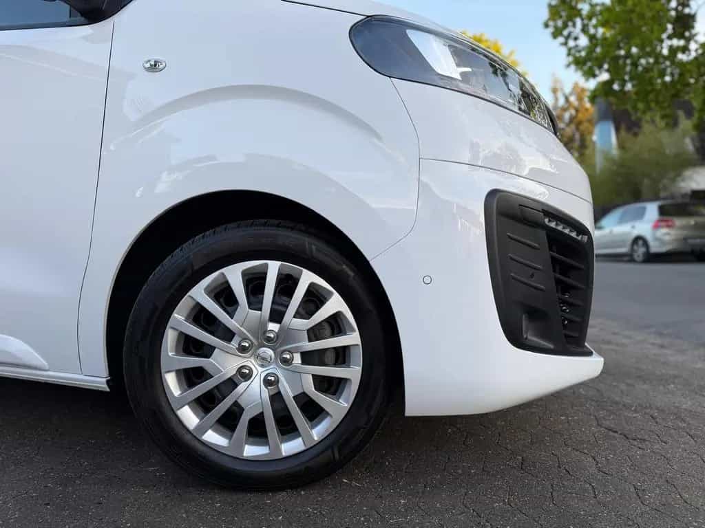Opel Standheizu SITZE*NAVI*KLIMA*KAMERA*KEYLES*AHK* 10/2024-photo-16