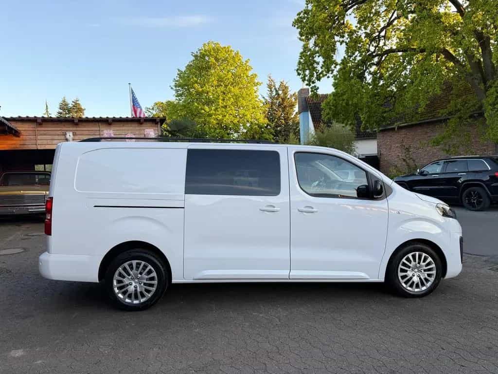 Opel Standheizu SITZE*NAVI*KLIMA*KAMERA*KEYLES*AHK* 10/2024-photo-17