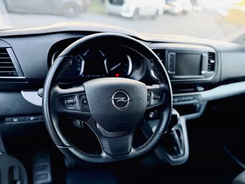 Opel Standheizu SITZE*NAVI*KLIMA*KAMERA*KEYLES*AHK* 10/2024-photo-30
