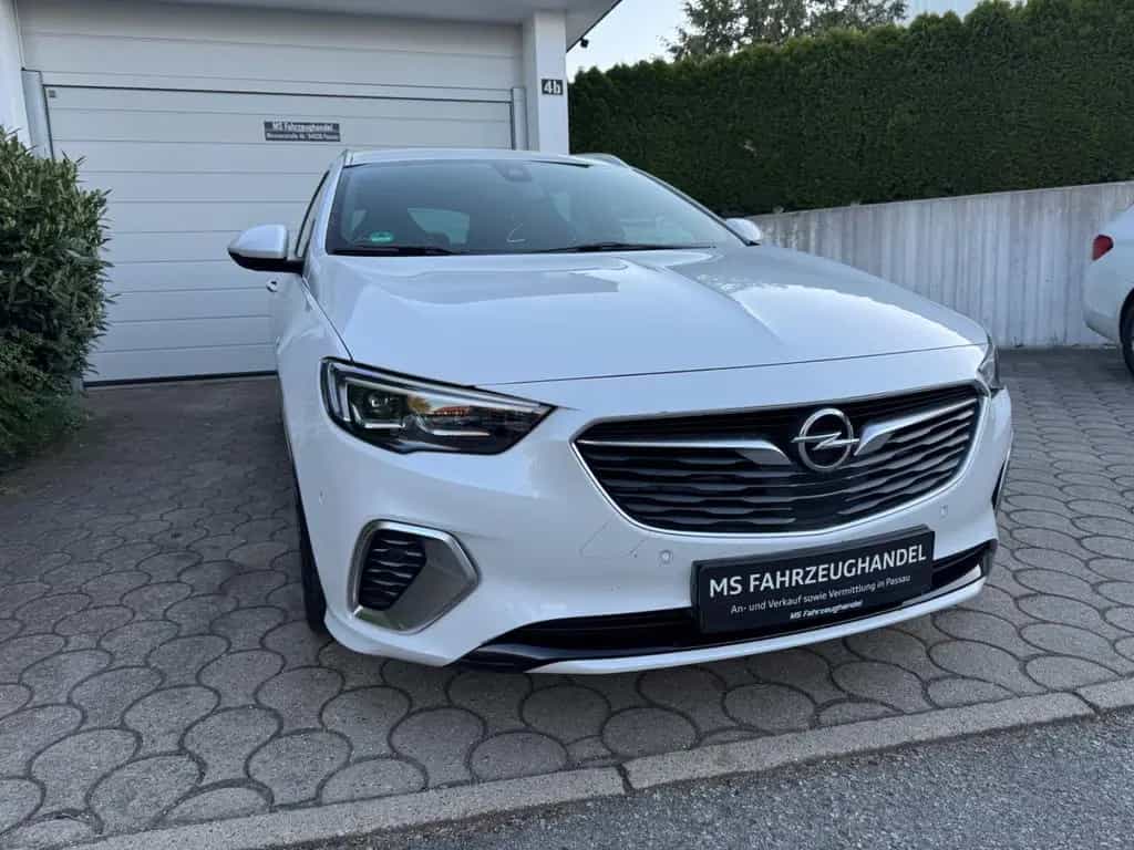 Opel Insignia GSi 4x4 *VOLL*HUD*1.Hand*MwST* 06/2018-photo-6