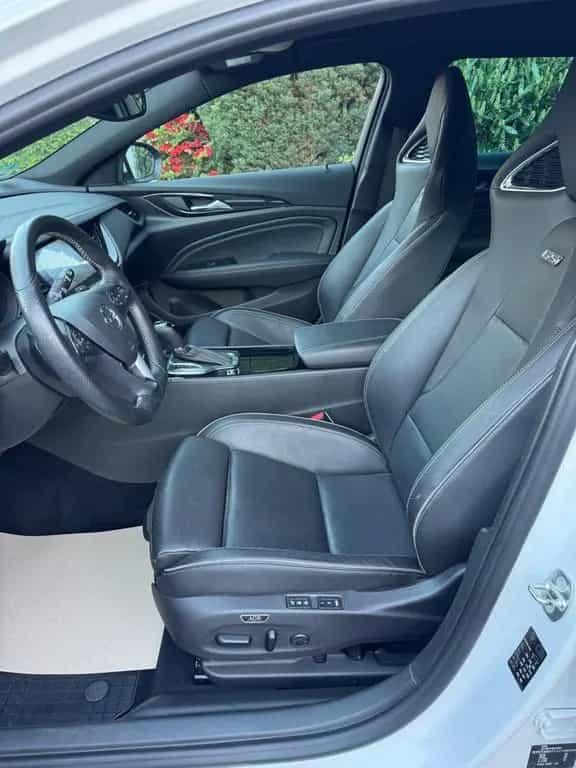 Opel Insignia GSi 4x4 *VOLL*HUD*1.Hand*MwST* 06/2018-photo-9