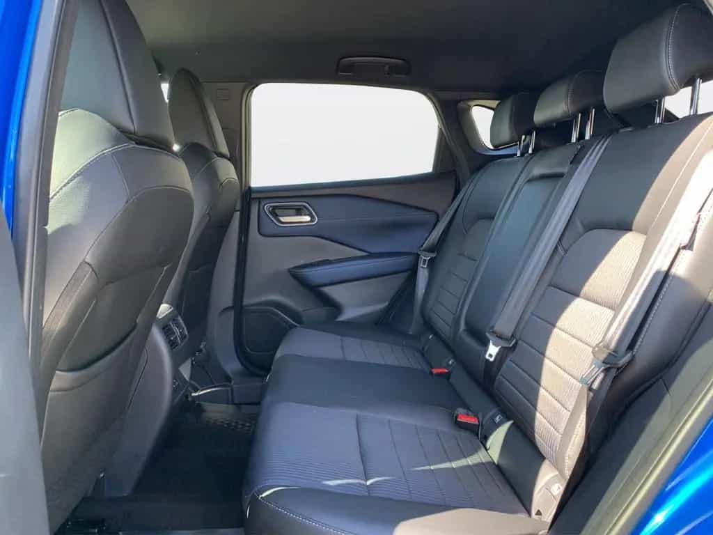 Nissan Qashqai 1.3 DIG-T 4x4 Tekna AT Navi 360° SHZ AHK 11/2022-photo-9