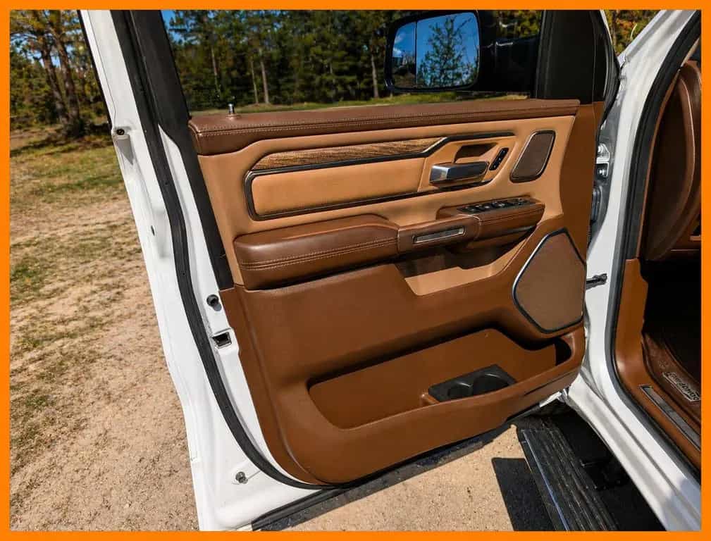 Dodge RAM 1500 Longhorn 5.7 4x4 Panorama ACC 02/2019-photo-10