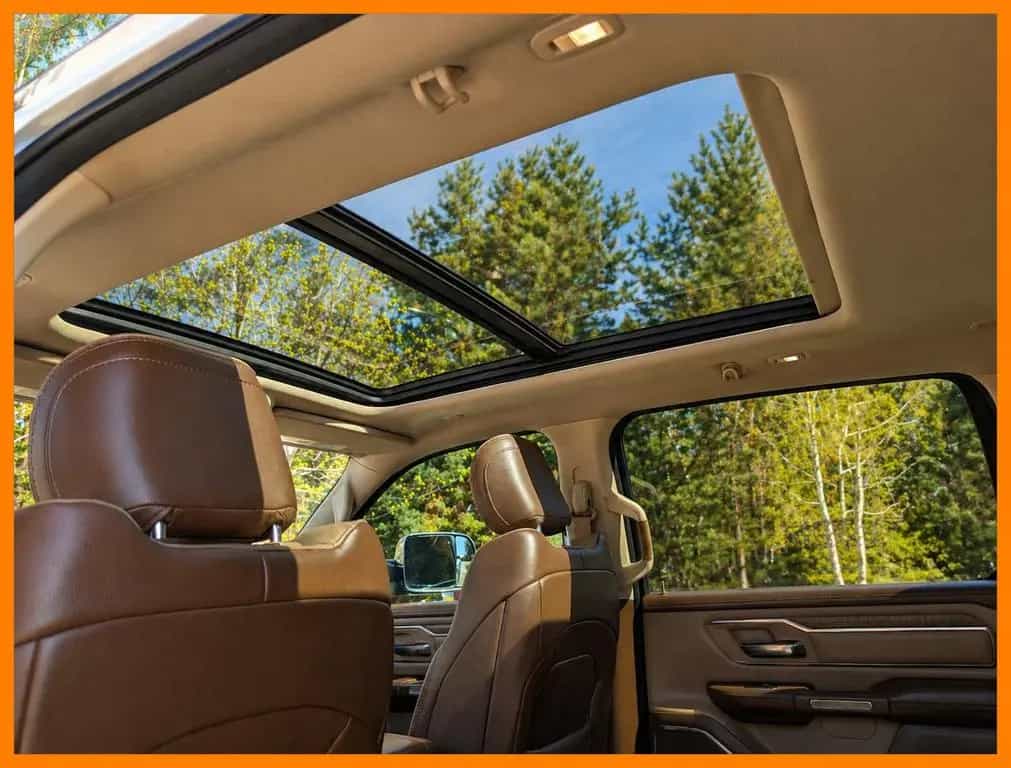 Dodge RAM 1500 Longhorn 5.7 4x4 Panorama ACC 02/2019-photo-16
