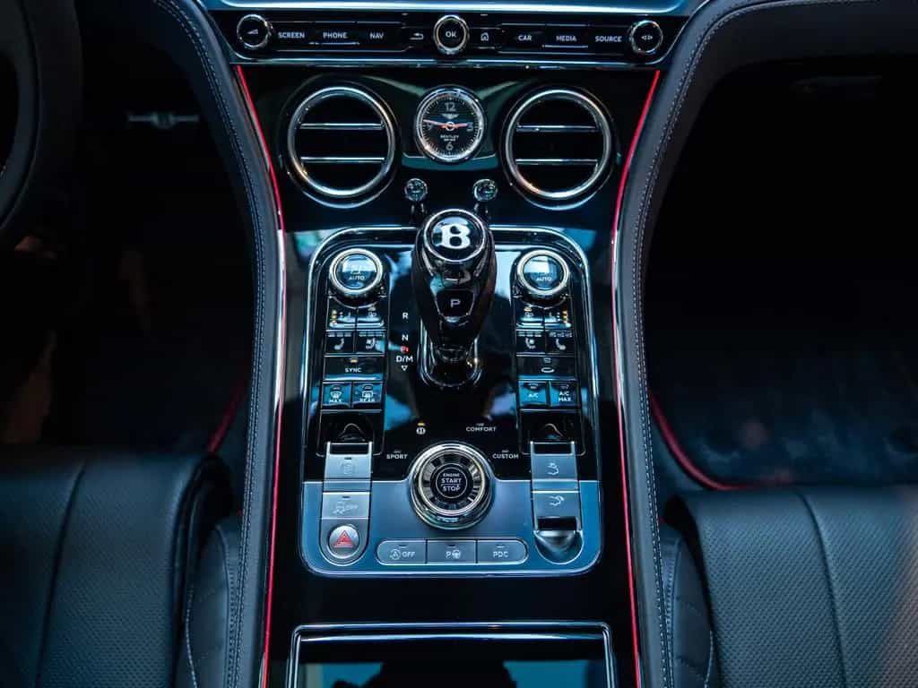 Bentley Continental GT V8 Coupe 04/2022-photo-11