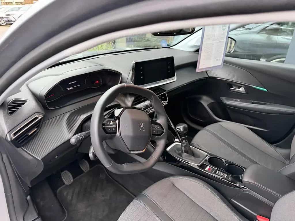 Peugeot 208 1.2 Allure*LED*NAVI*SITZHZG*TEMPOMAT*PDC 03/2023-photo-7