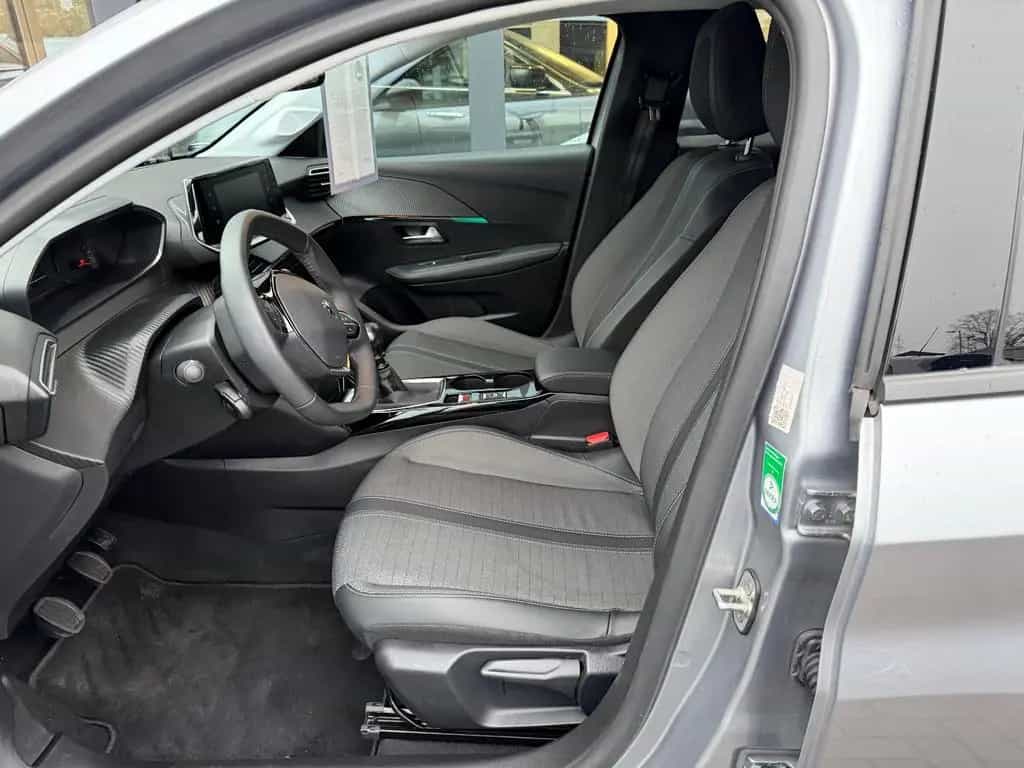 Peugeot 208 1.2 Allure*LED*NAVI*SITZHZG*TEMPOMAT*PDC 03/2023-photo-8