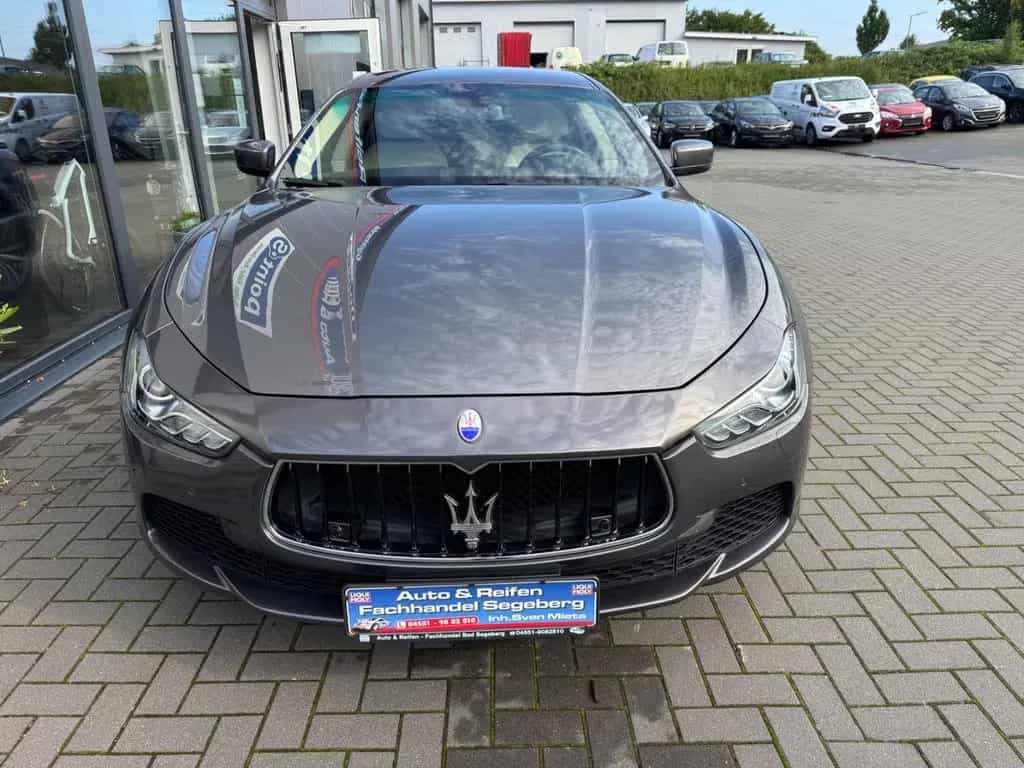 Maserati Ghibli S 3.0 V6 Q4 Automatik*XENON*LEDER 09/2016-photo-1