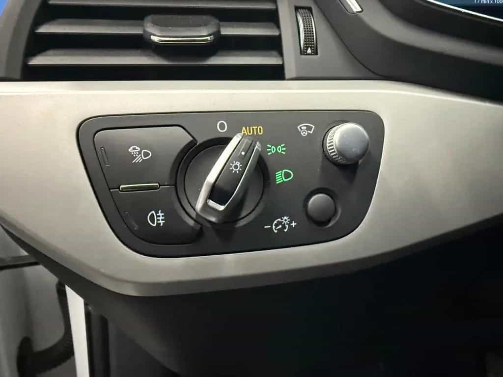 Audi A4 Allroad quattro 40 TDI AHK HUD Matrix Leder 01/2022-photo-29