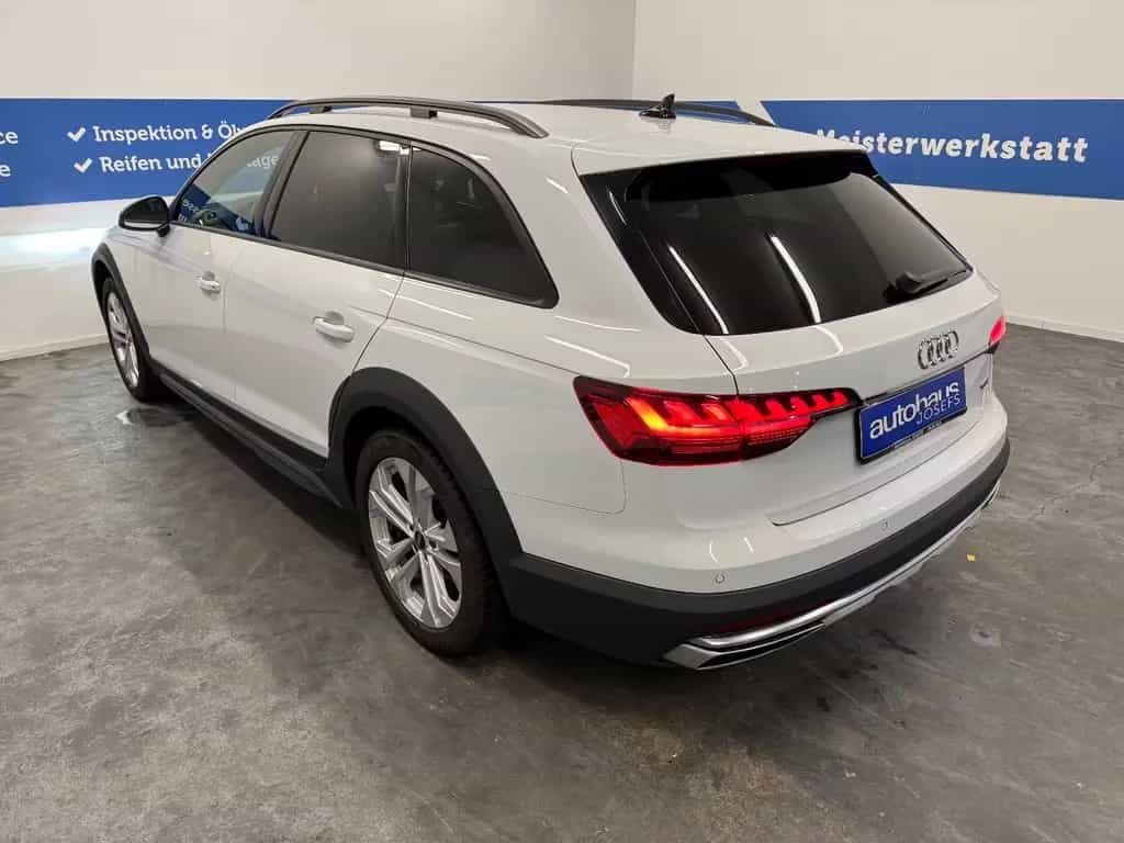 Audi A4 Allroad quattro 40 TDI AHK HUD Matrix Leder 01/2022-photo-5