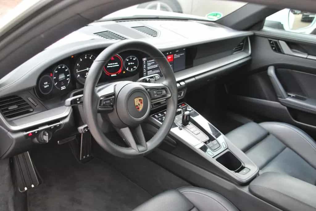 Porsche 992 carrera 4S Coupe /Approved 09/26 08/2019-photo-16