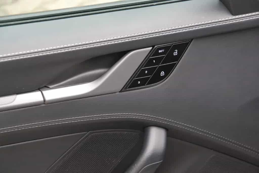 Porsche 992 carrera 4S Coupe /Approved 09/26 08/2019-photo-17