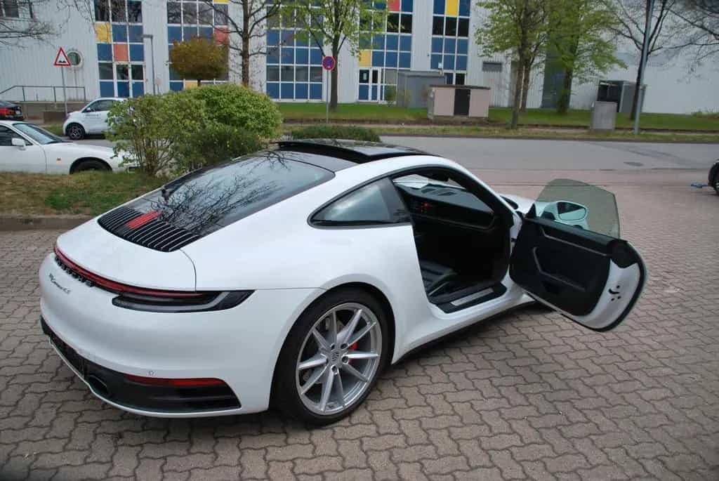 Porsche 992 carrera 4S Coupe /Approved 09/26 08/2019-photo-4