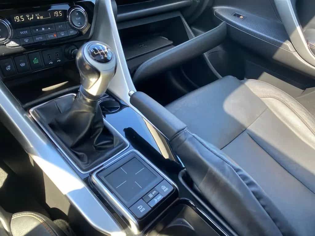 Mitsubishi Eclipse Cross Top 1.5 T-MIVEC TEMP+PDC+HUD+4xSHZ 06/2018-photo-23
