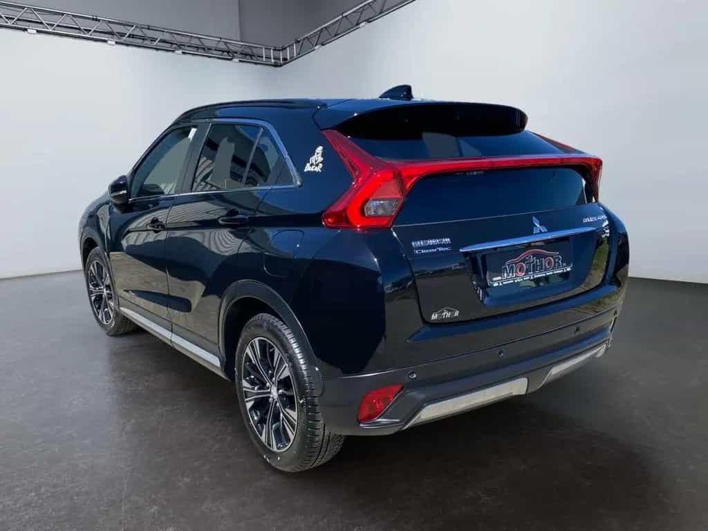Mitsubishi Eclipse Cross Top 1.5 T-MIVEC TEMP+PDC+HUD+4xSHZ 06/2018-photo-3