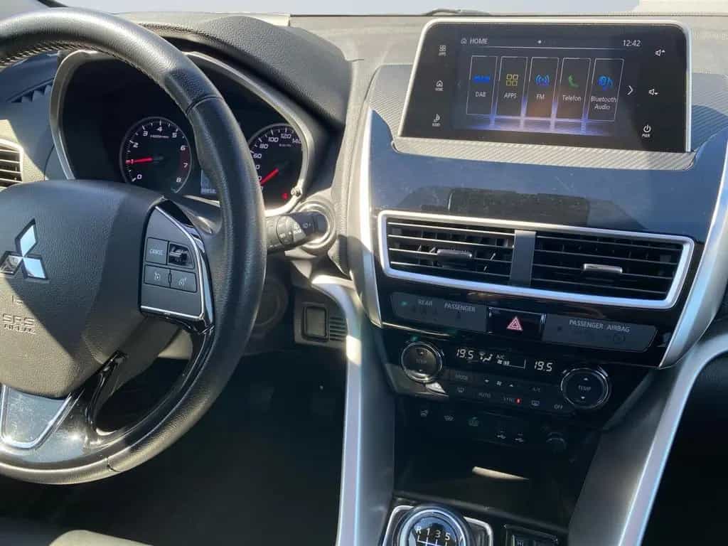 Mitsubishi Eclipse Cross Top 1.5 T-MIVEC TEMP+PDC+HUD+4xSHZ 06/2018-photo-8