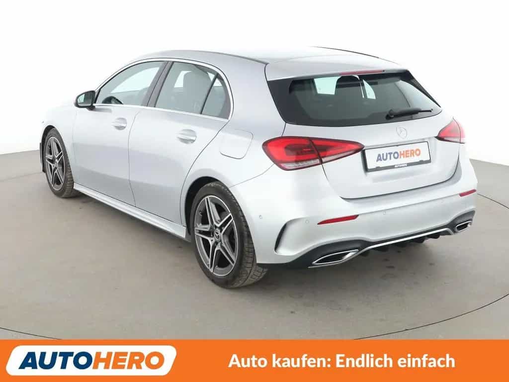 Mercedes-Benz A 180 AMG Line Aut.*NAVI*CAM*LED*PDC*SHZ*TEMPO* 10/2020-photo-3
