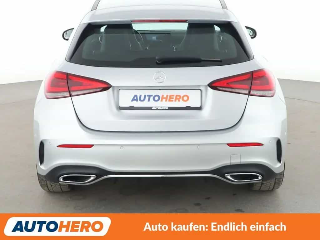 Mercedes-Benz A 180 AMG Line Aut.*NAVI*CAM*LED*PDC*SHZ*TEMPO* 10/2020-photo-4