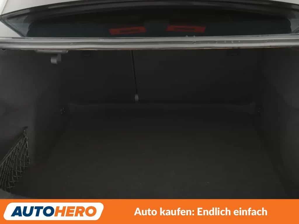 Audi A3 Limousine 1.4 TFSI Attraction*NAVI*XENON*PDC* 05/2016-photo-17