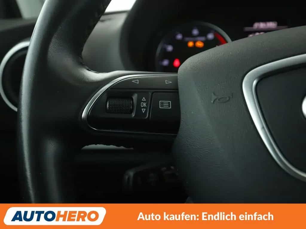 Audi A3 Limousine 1.4 TFSI Attraction*NAVI*XENON*PDC* 05/2016-photo-30