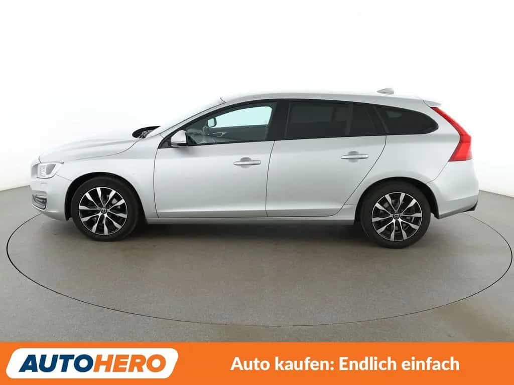Volvo V60 1.5 Linje Svart Aut.*NAVI*TEMPO*CAM*PDC* 04/2018-photo-2