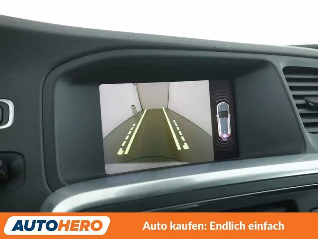 Volvo V60 1.5 Linje Svart Aut.*NAVI*TEMPO*CAM*PDC* 04/2018-photo-22