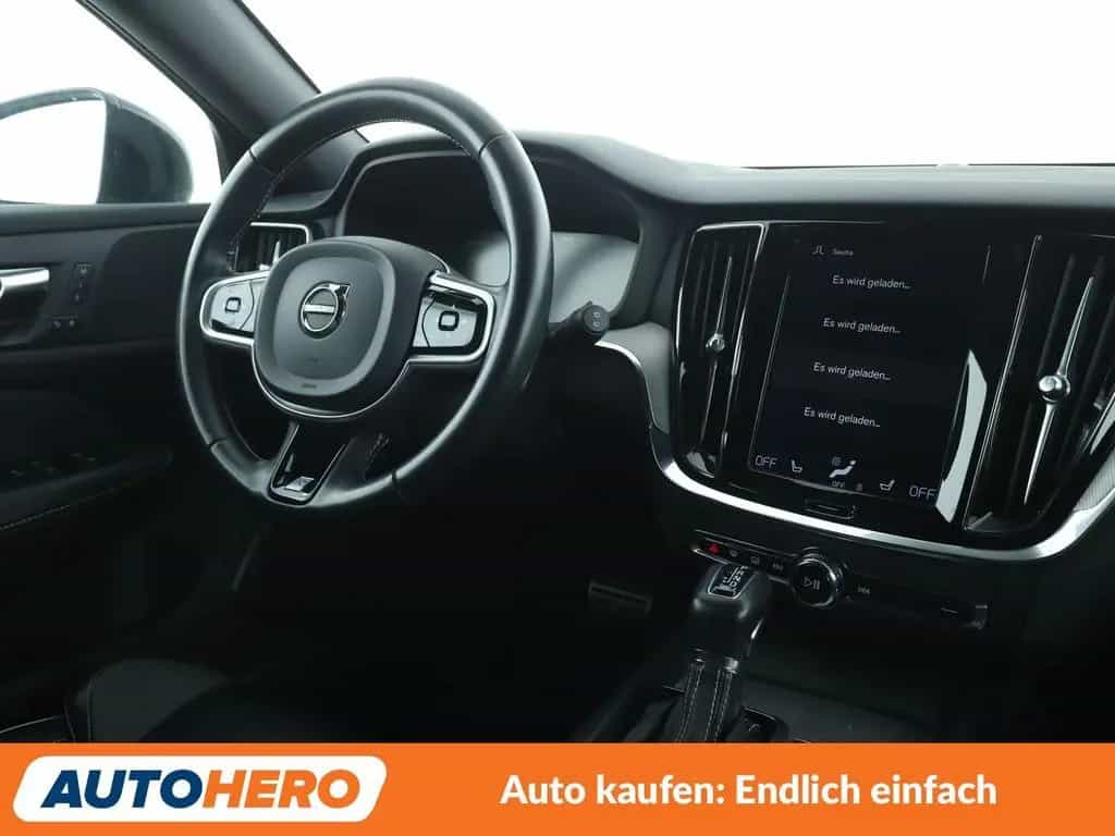 Volvo V60 2.0 T4 R-Design Aut.*NAVI*LED*CAM*SHZ*TEMPO* 10/2019-photo-12