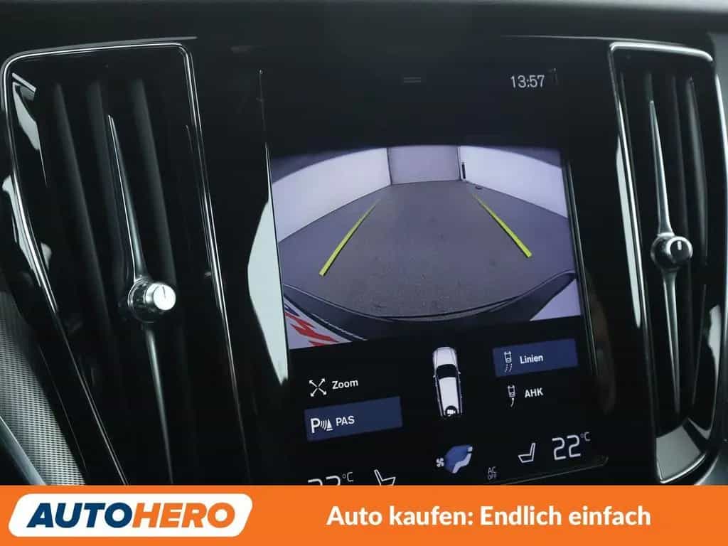 Volvo V60 2.0 T4 R-Design Aut.*NAVI*LED*CAM*SHZ*TEMPO* 10/2019-photo-21