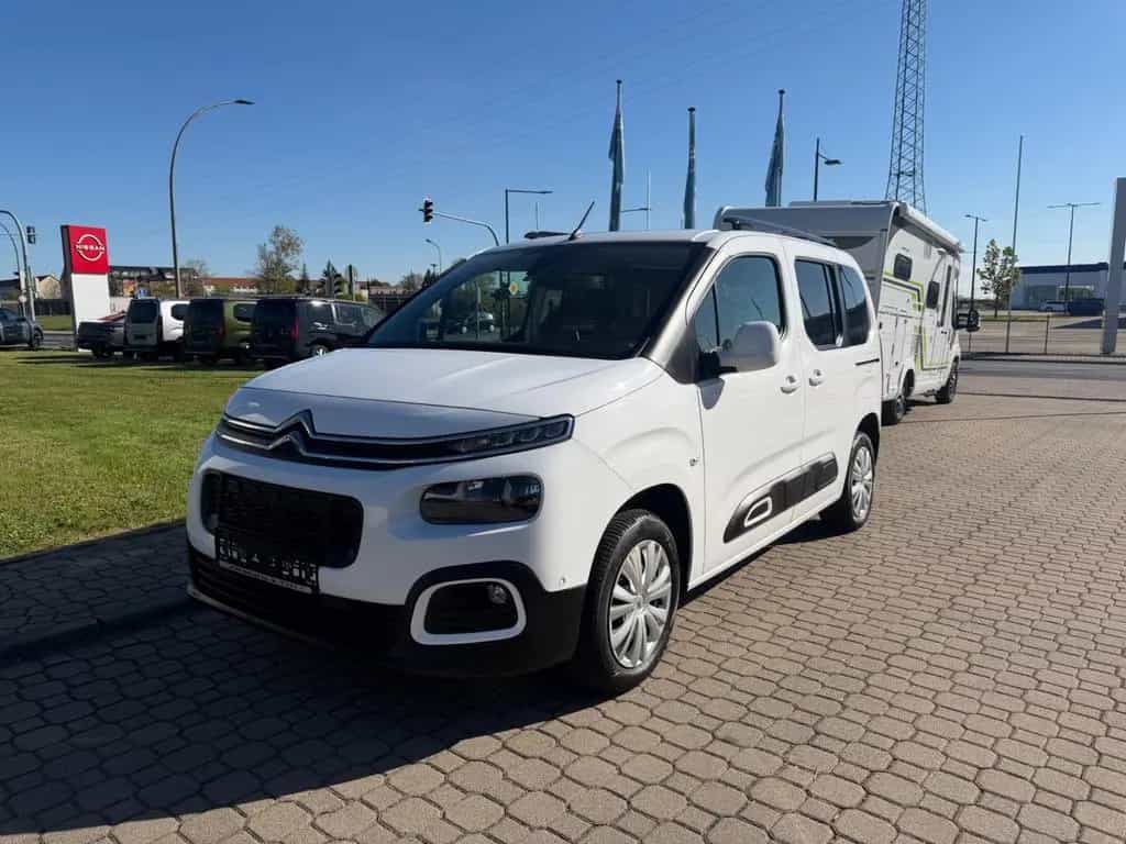 Citroën Berlingo Shine M*NAVI*WINTERRÄDER*DAB* 10/2018-photo-0