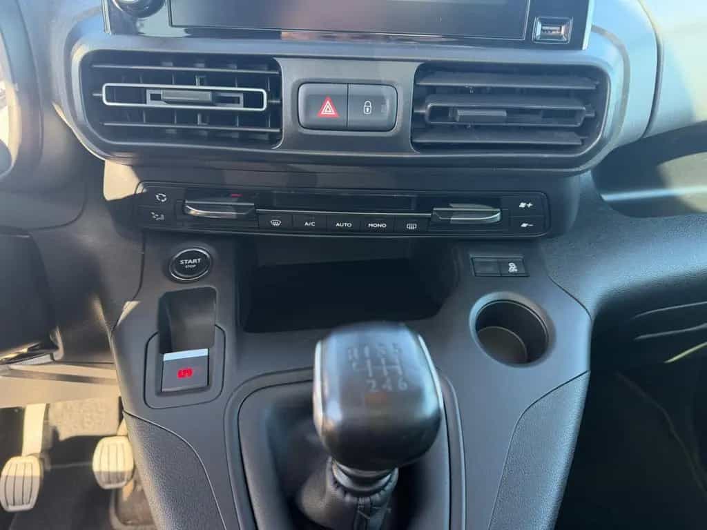 Citroën Berlingo Shine M*NAVI*WINTERRÄDER*DAB* 10/2018-photo-16