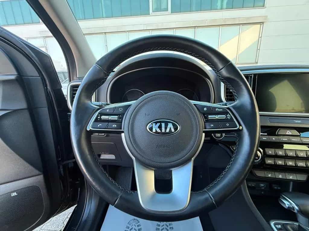 Kia Sportage Black Edition/PANO/LEDER/AHK/LED/KAMERA 09/2021-photo-11