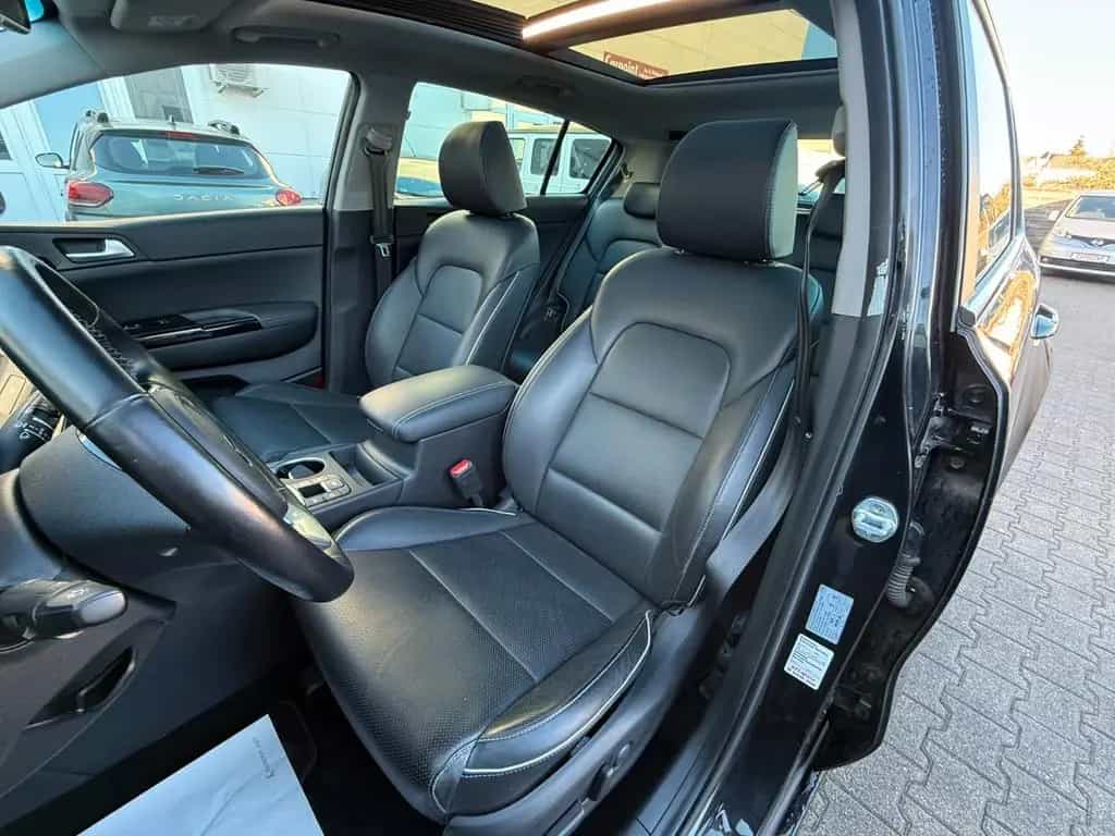 Kia Sportage Black Edition/PANO/LEDER/AHK/LED/KAMERA 09/2021-photo-9