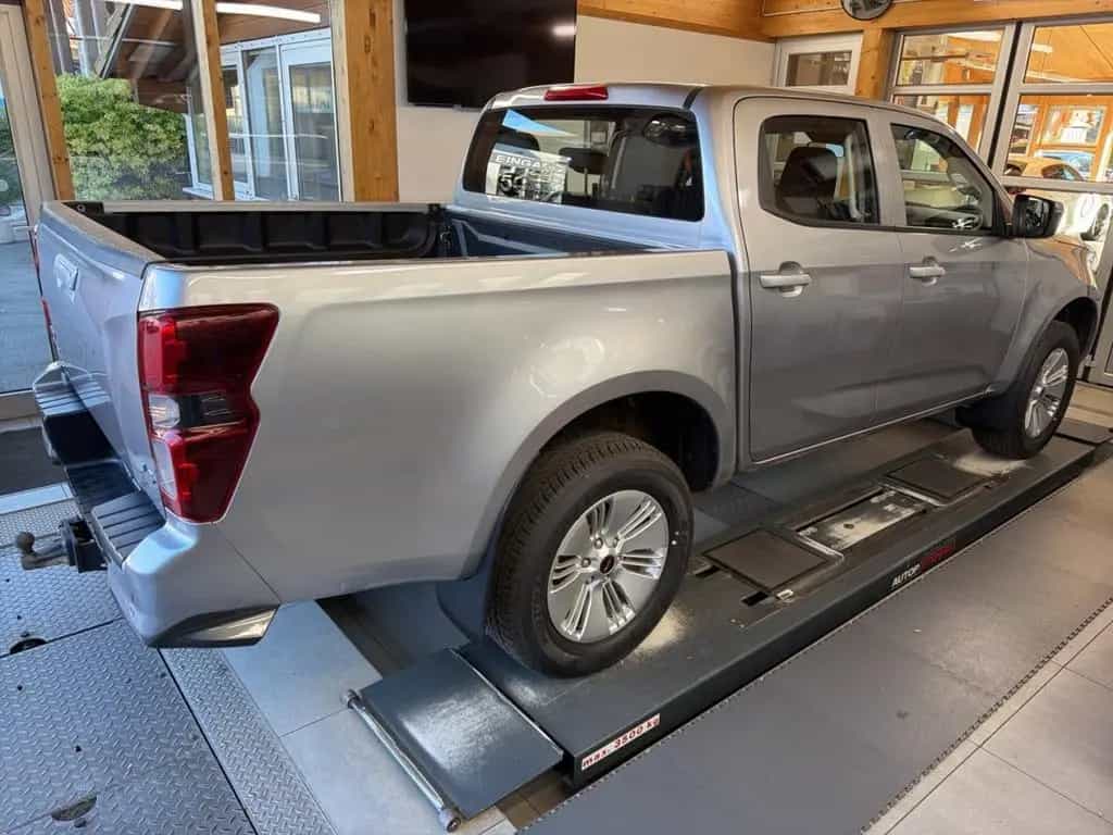 Isuzu D-Max Double Cab 4 x 4 LS Euro 6d ISC-FCM 11/2021-photo-3