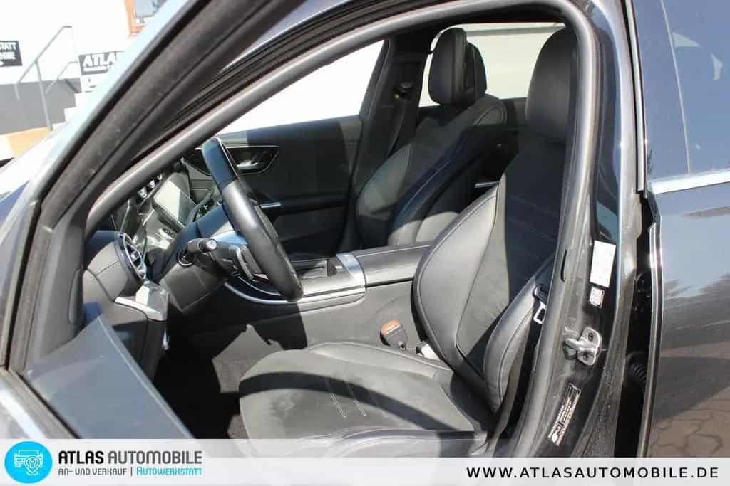 Mercedes-Benz C-Class T d AMG Line=PANO=LED=Keyles=AHK=Ambiente 03/2023-photo-8
