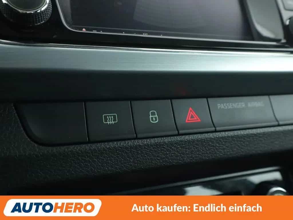 Skoda Fabia 1.0 TSI Ambition Aut.*TEMPO*PDC*ALU* 07/2017-photo-21