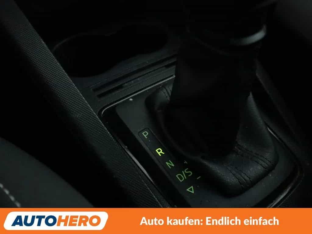 Skoda Fabia 1.0 TSI Ambition Aut.*TEMPO*PDC*ALU* 07/2017-photo-23