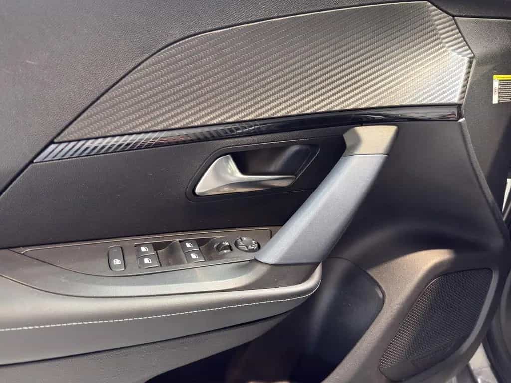 Peugeot 2008 Allure|Finanzierung|Anhängerk.|wenig KM 06/2020-photo-20