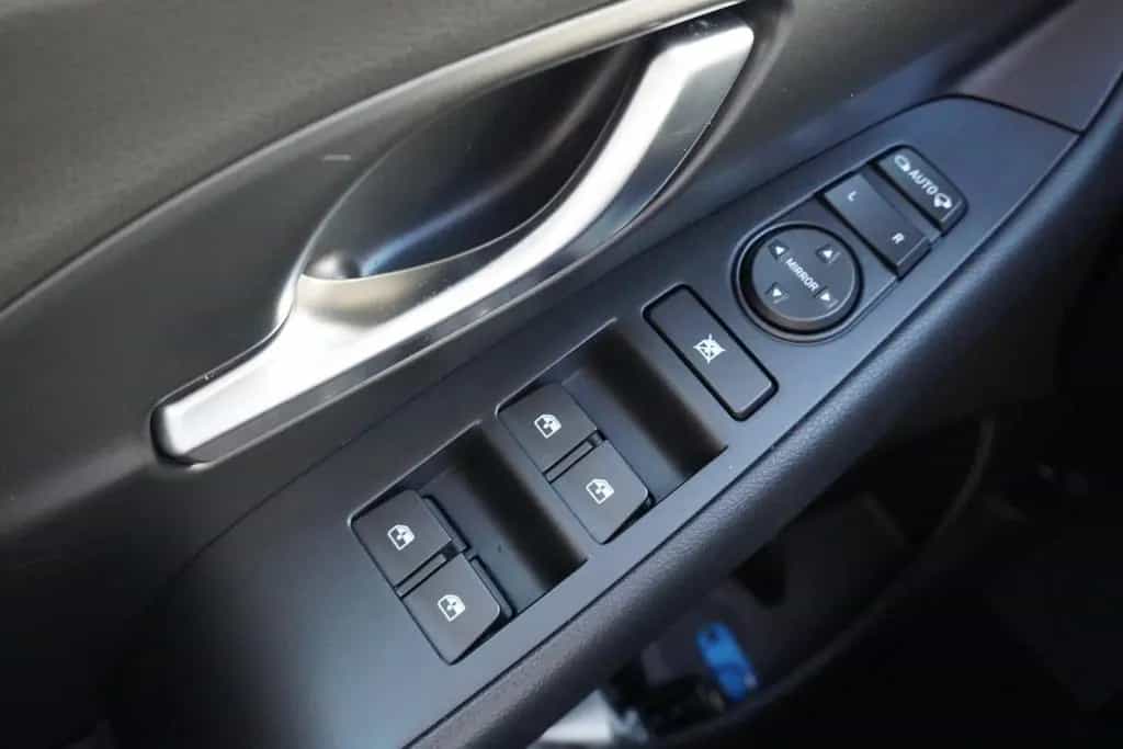 Hyundai i30 Kombi 1.5 Edition 30 Mild-Hybrid DCT LED AHK 07/2021-photo-18